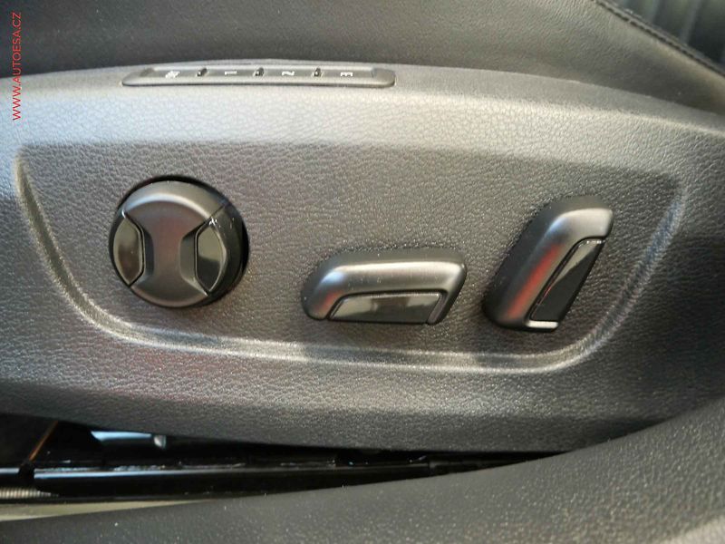 Škoda Superb (2019) 2.0TDi 4x4, 2.maj,ČR, Style - fotka 11 z 21