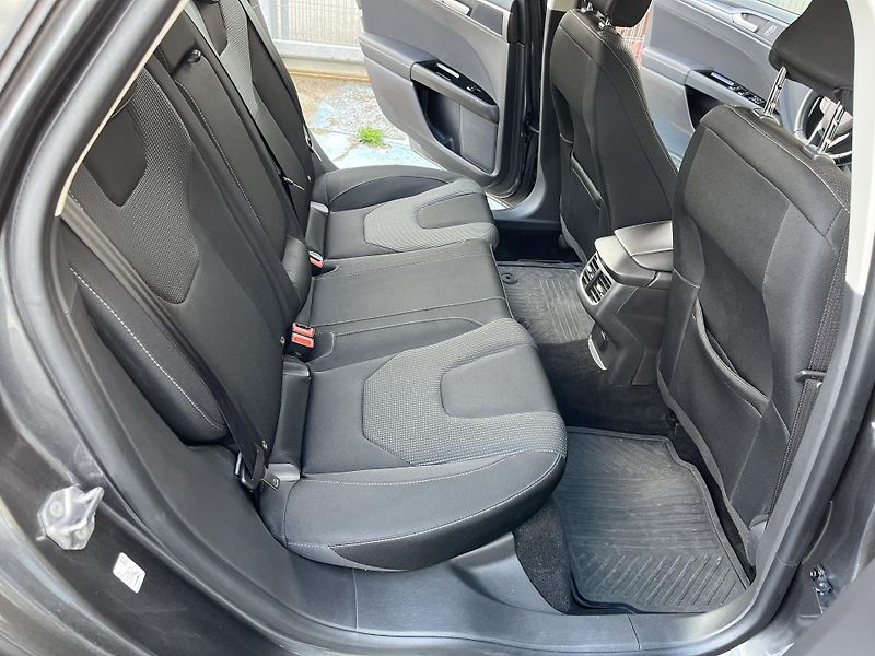 Ford Mondeo (2021) 2.0Eco*TITANIUM*KAMERA*TAŽNÉ*Z - fotka 12 z 39