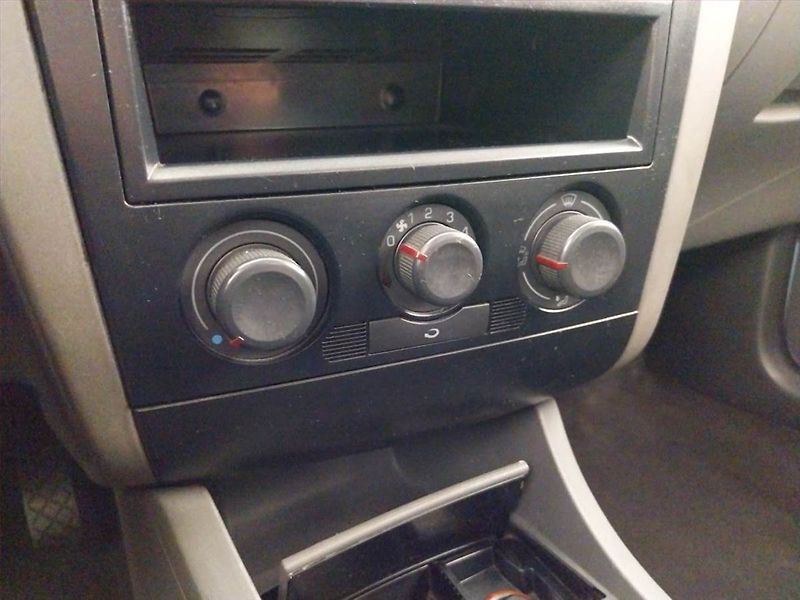 Seat Ibiza (2003) 1.4 16V, po STK, jezdí dobře - fotka 13 z 15