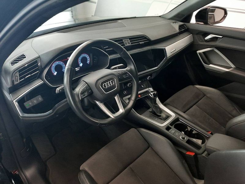 Audi Q3 (2022) 35 TDI quattro (110kW/150k) S - fotka 19 z 21