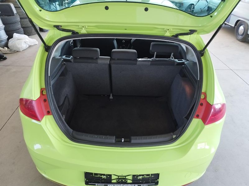 Seat Leon (2010) 1,4TSI,92KW,XEN,ALU,NAVI,SER. - fotka 8 z 43