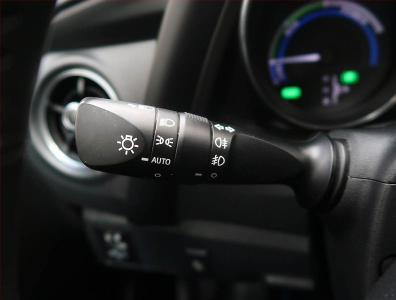 Toyota Auris (2016) Hybrid, Automat, Serv.kniha - fotka 22 z 24