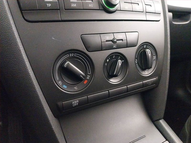 Škoda Octavia (2007) Ambiente Plus 1.9 TDI - fotka 13 z 17