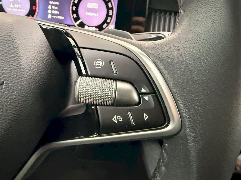 Škoda Superb (2024) COMBI SELEC TD 110/2.0 A7F - fotka 17 z 32