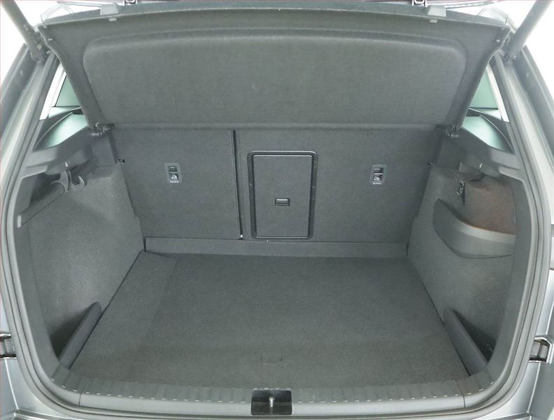 Škoda Karoq (2024) Ambition 2.0 TDI - fotka 14 z 21