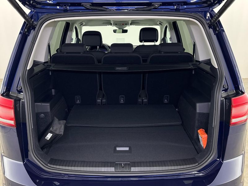 Volkswagen Touran (2025) MPV - fotka 10 z 29