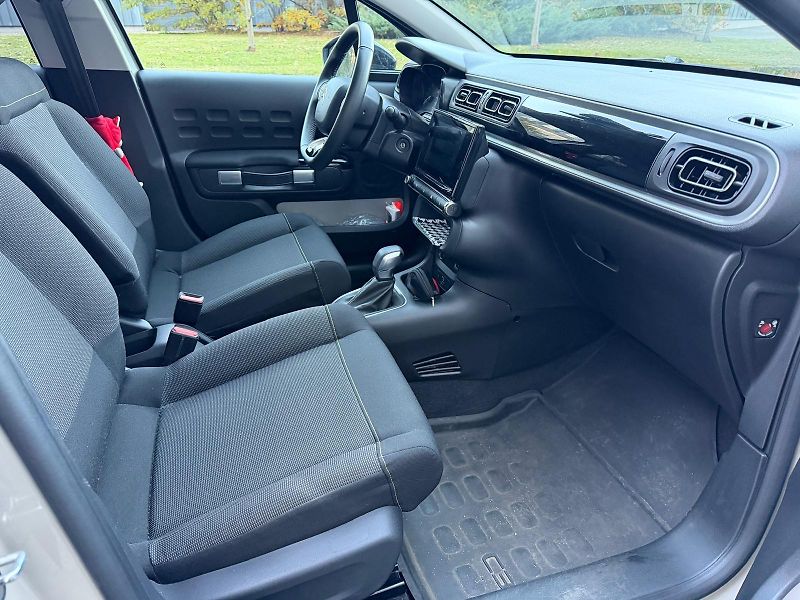 Citroën C3 1,2 PureTech automat /1.maj. / - fotka 14 z 22
