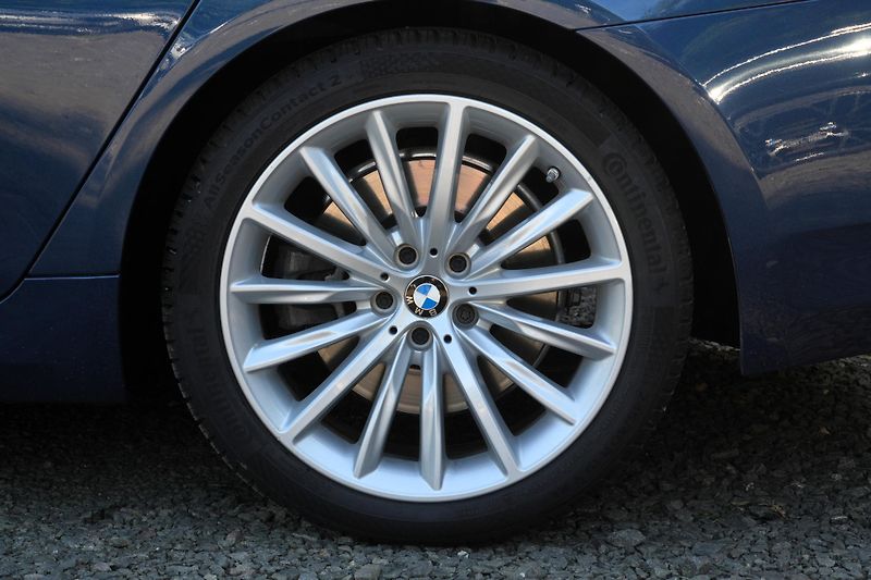 BMW Řada 5 540i xDrive, ČR, ACC, Harman - fotka 5 z 40