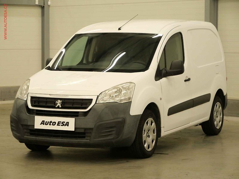 Peugeot Partner (2015) 1.6HDi, 1.maj,ČR, 66kW - fotka 3 z 16