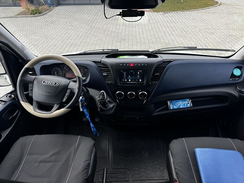 Iveco (2019) prostorná vestavba pro 4, 3,5t - fotka 9 z 36