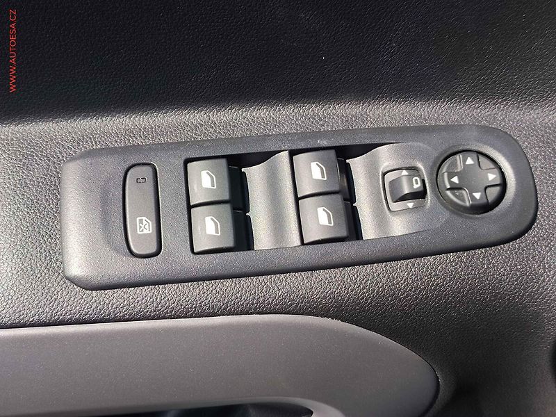 Toyota ProAce City Verso (2022) 1.5D-4D, ČR - fotka 17 z 19