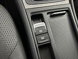 Volkswagen Golf 1,2   TSI 77kW,SERVISKA,TAŽNÉ - náhled 19