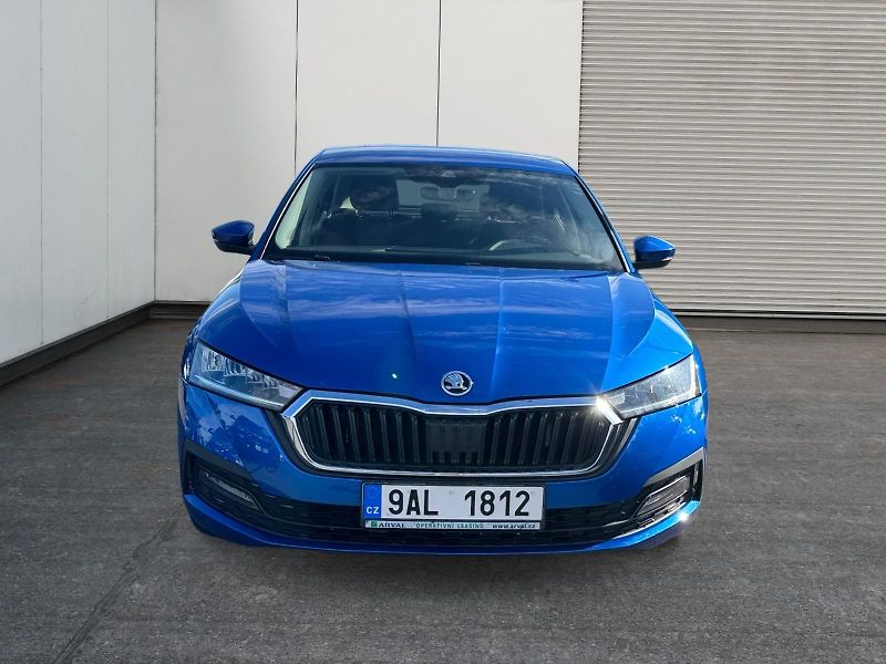 Škoda Octavia (2022) AMBITION 1.5e-TEC 110kW CZ DPH - fotka 2 z 11