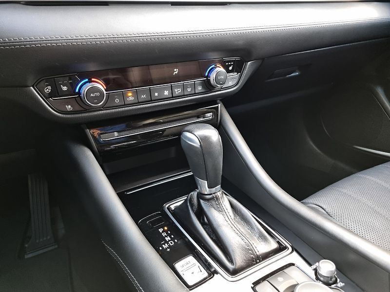 Mazda 6 (2019) 2.5 SPORTS LINE,VENTILACE,HEAD - fotka 35 z 45