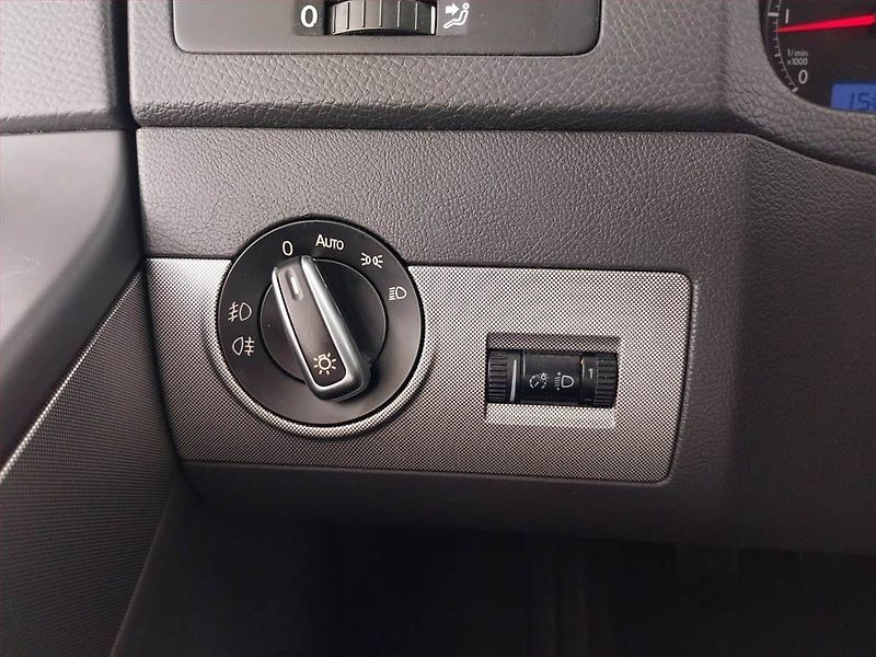 Volkswagen Multivan (2006) 2.5 TDI - fotka 17 z 19
