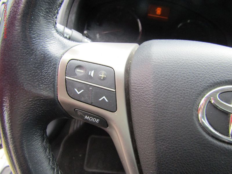 Toyota Avensis (2013) 2.2D, ČR, Navi - fotka 18 z 20