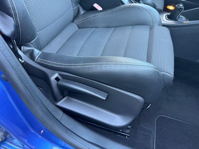 Renault Mégane (2010) 1.5 DCi GT-line ČR, 1.majitel - fotka 31 z 44