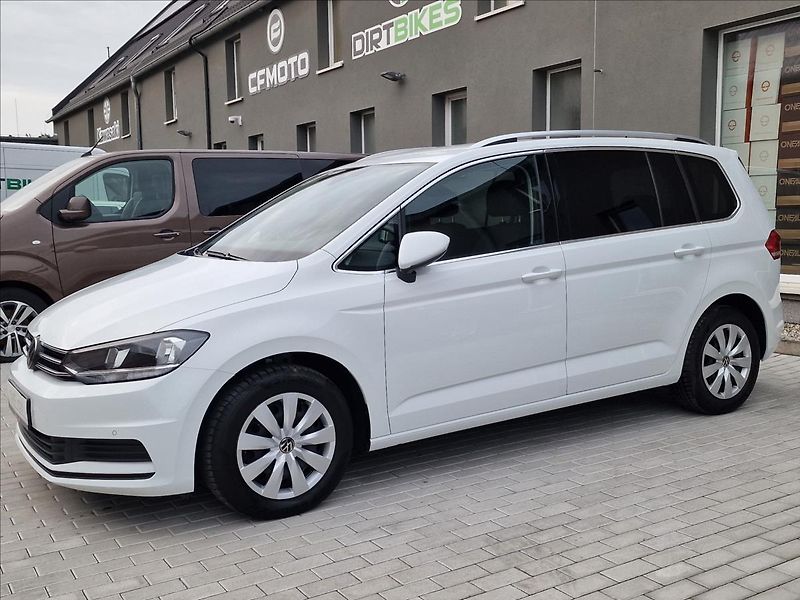 Volkswagen Touran 2.0 TDI Comfortline,ČR,1.Maj. - fotka 6 z 50