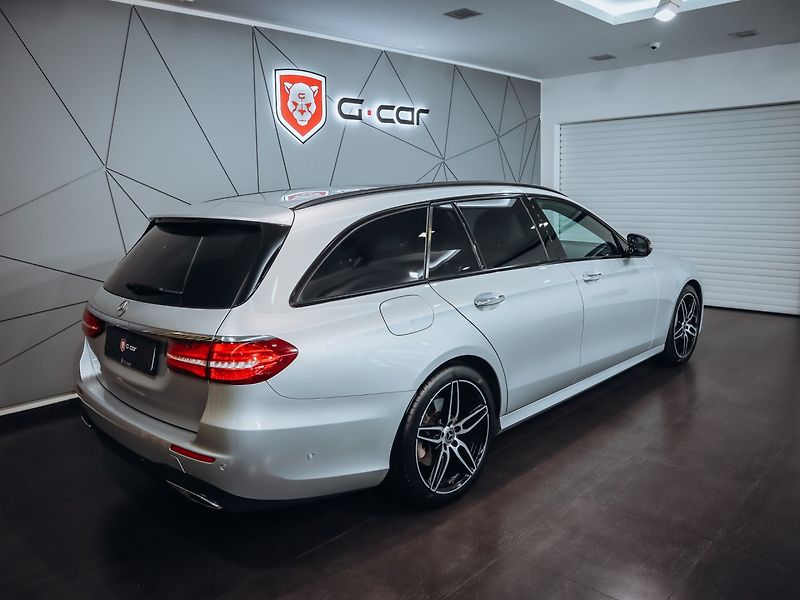 Mercedes-Benz Třídy E E 400d 4MATIC AMG - TOP - fotka 5 z 27