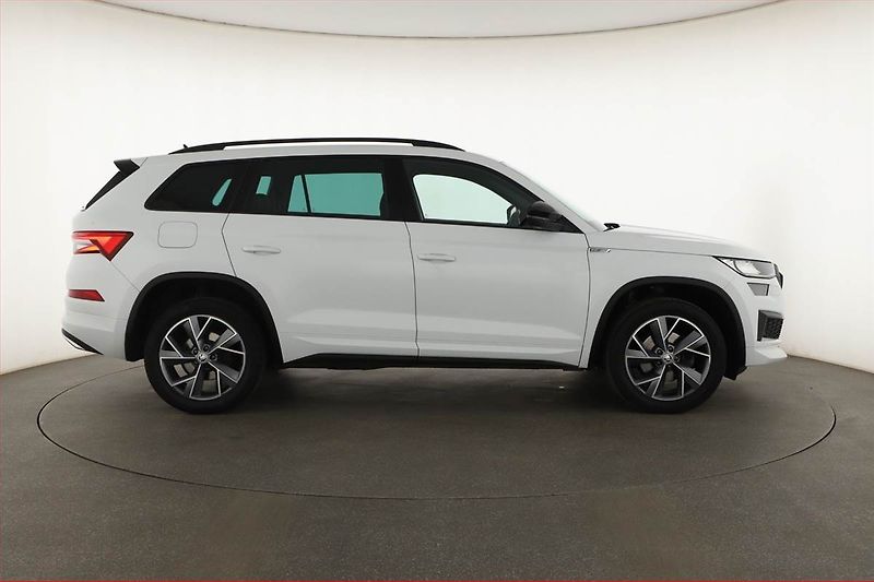 Škoda Kodiaq (2022) Sportline 2.0 TDI - fotka 6 z 19