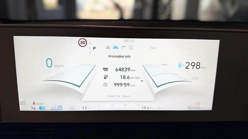 Hyundai Ioniq 5 (2021) Style 73kWh,REZERVOVÁNO - fotka 32 z 45