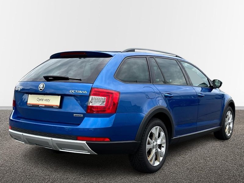Škoda Octavia Scout - fotka 2 z 23