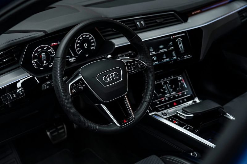 Audi Q8 e-tron E-TRON - fotka 11 z 25