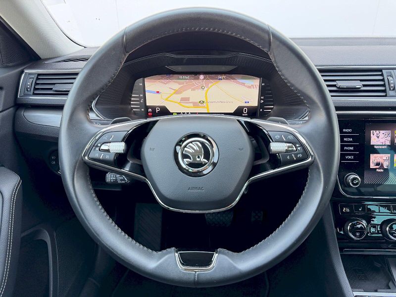 Škoda Superb (2023) 2.0TDI 110kW DSG Style - fotka 8 z 35
