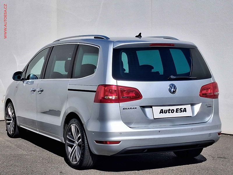 Volkswagen Sharan (2013) 2.0 TDi, AC, navi, park.asist - fotka 6 z 20