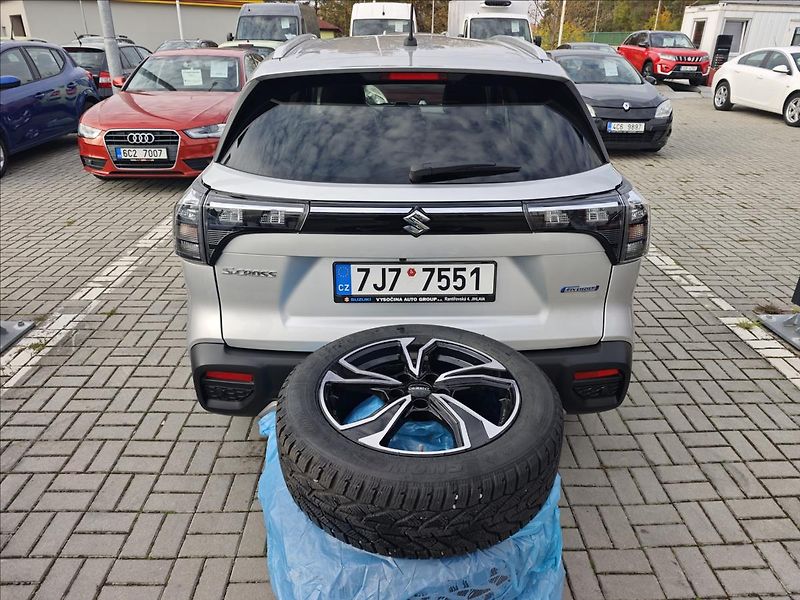 Suzuki S-Cross 1,4 BoosterJet Hybrid  4x4 Ele - fotka 20 z 21