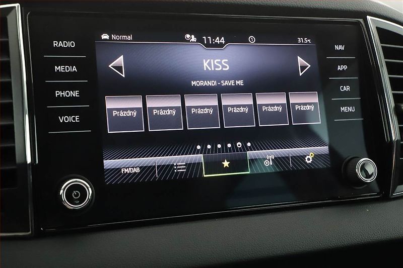 Škoda Karoq (2023) Style 2.0 TDI - fotka 15 z 20