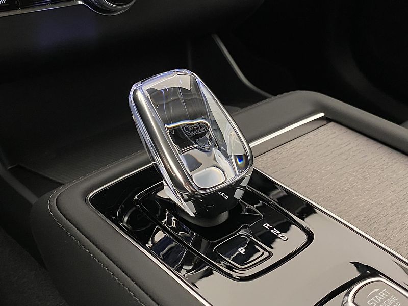 Volvo XC90 (2026) B5 AWD AUT BRIGHT PLUS 7míst - fotka 37 z 67