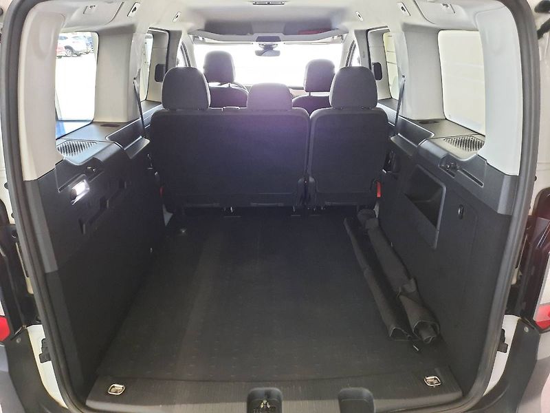 Volkswagen Caddy (2022) Maxi 2.0 TDI (90kW/122k) DSG - fotka 19 z 23