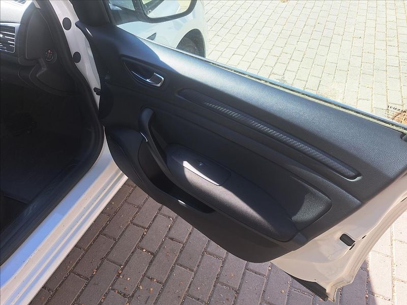 Renault Mégane 1,5 dCi - fotka 39 z 41
