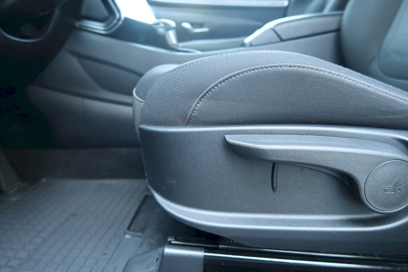 Hyundai Tucson (2023) 1.6 T-GDI/110 kW GAMMA II MHEV - fotka 17 z 32