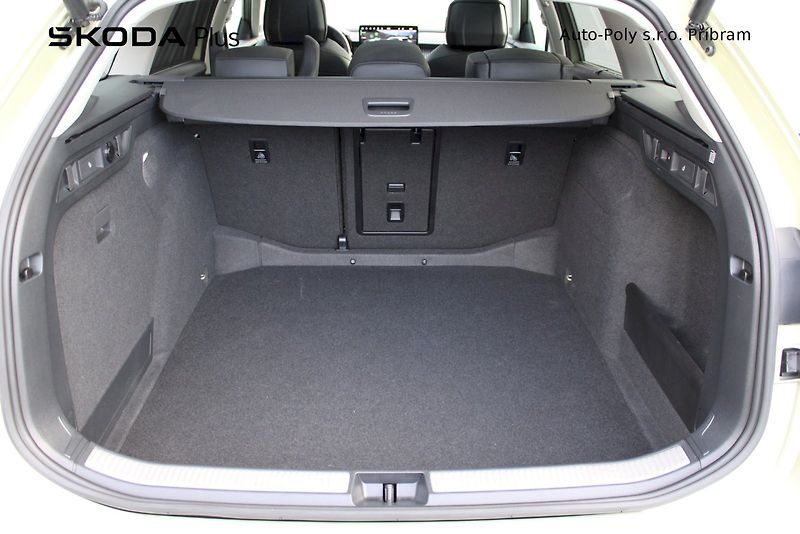 Škoda Superb (2024) 2.0TDI L&K / 142kW 4x4 7°DSG - fotka 22 z 24