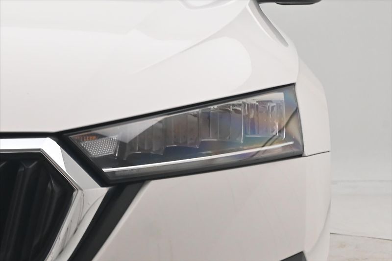 Škoda Octavia 2,0 TDI 110kW DSG Ambition Zár - fotka 28 z 30