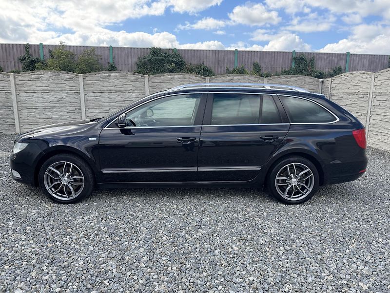 Škoda Superb 2.0TDi 170PS 6R 4x4 0% KOROZE! - fotka 5 z 157