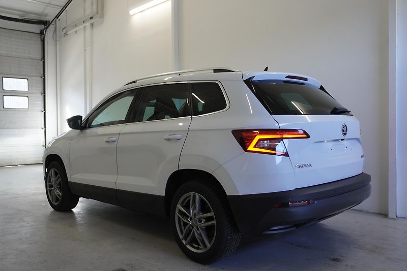 Škoda Karoq (2018) 1.5i 110 kW STYLE AUTOMAT - fotka 3 z 37
