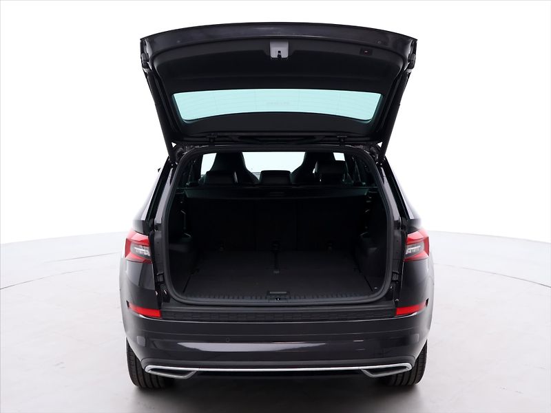 Škoda Kodiaq 2,0 TDI 140kW Sportline 4x4 DS - fotka 9 z 41