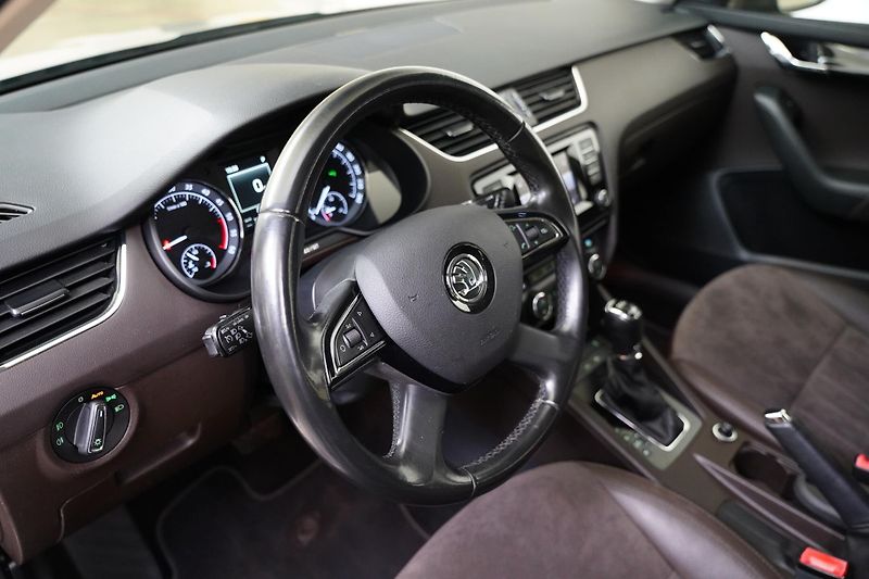 Škoda Octavia - fotka 14 z 26