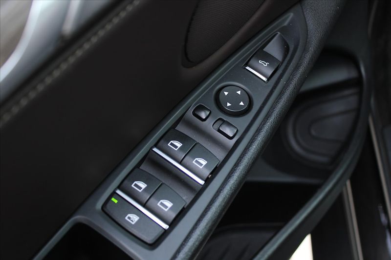 BMW X5 xDrive 30d NAVI DPH 1.MAJ ČR - fotka 26 z 26
