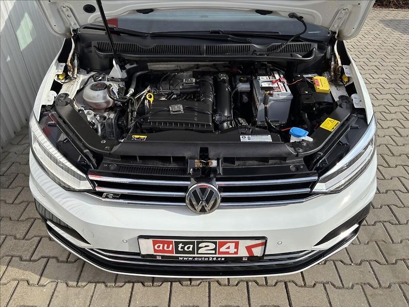 Volkswagen Touran 1.4 TSi R-line 7.míst - fotka 17 z 21