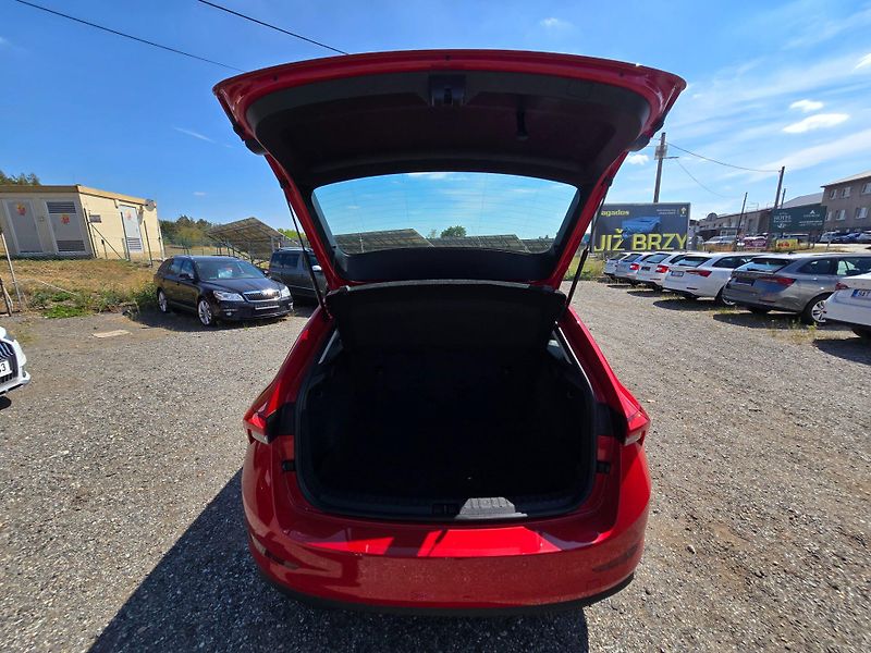 Škoda Scala (2019) 1.0 TSi 85kw Style - fotka 16 z 23