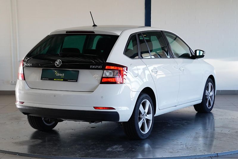 Škoda Rapid - fotka 2 z 6