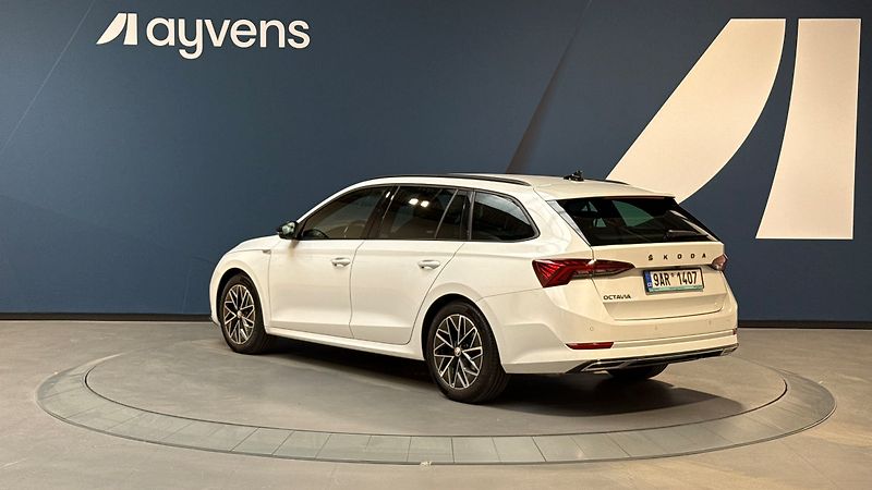 Škoda Octavia 2.0 TDI 110kW DSG Sportline Co - fotka 3 z 14
