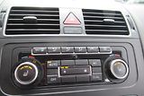 Volkswagen Touran 1.6 TDI AUT. KLIMA TAŽNÉ - náhled 12