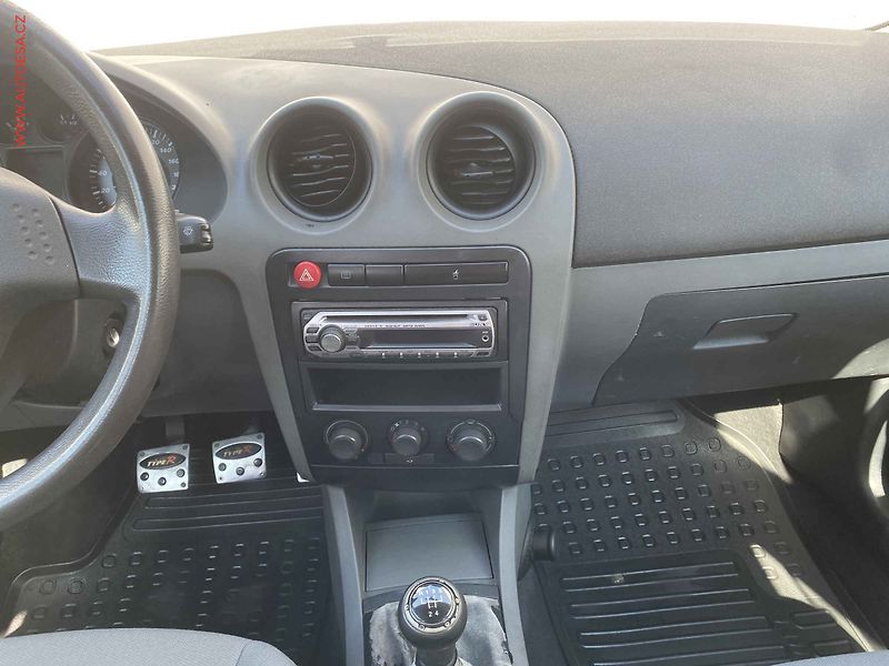 Seat Cordoba (2004) 1.4i, STK1/28 - fotka 12 z 16