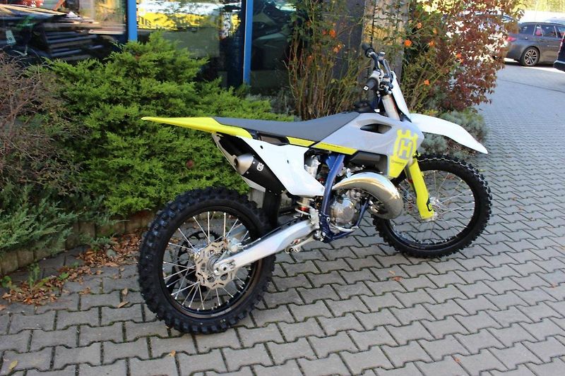 Husqvarna (2023) TC 125    2023  2T SKLADEM  SL - fotka 3 z 7