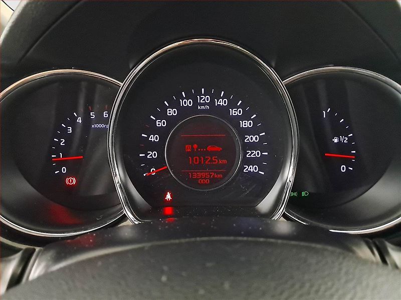 Kia Ceed (2015) 1.6 CRDi, Navi, Tempomat - fotka 11 z 18